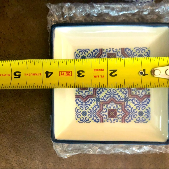 Chloe Emerald Soap Dish Set - Picture 4 of 6